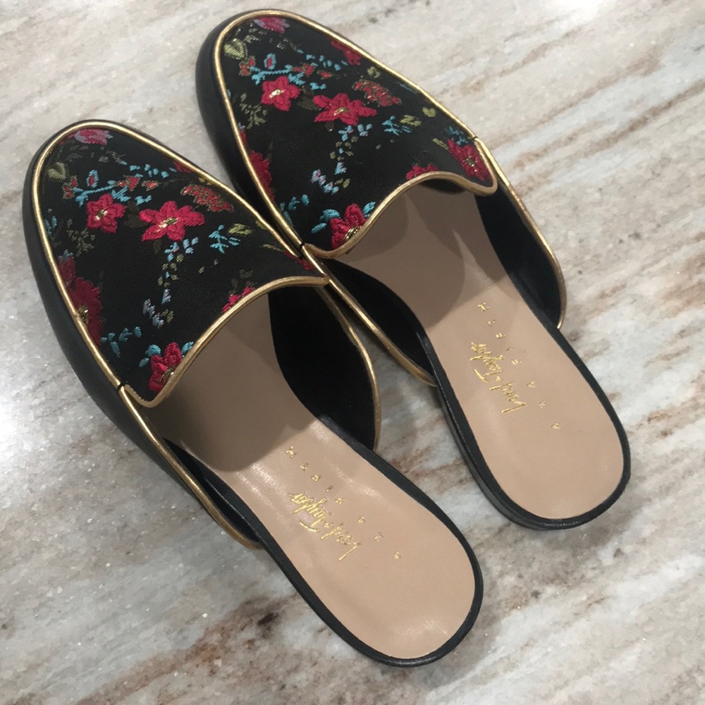 Lord & Taylor Embroidery Loafer Mule - Sz 6.5 - Picture 7 of 7